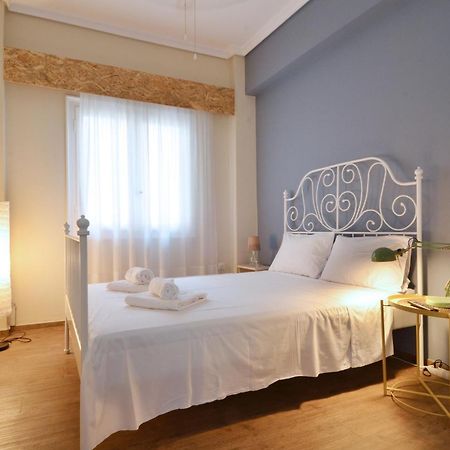 Cozy And Cute Apartment At Kolonaki Athens Exterior photo