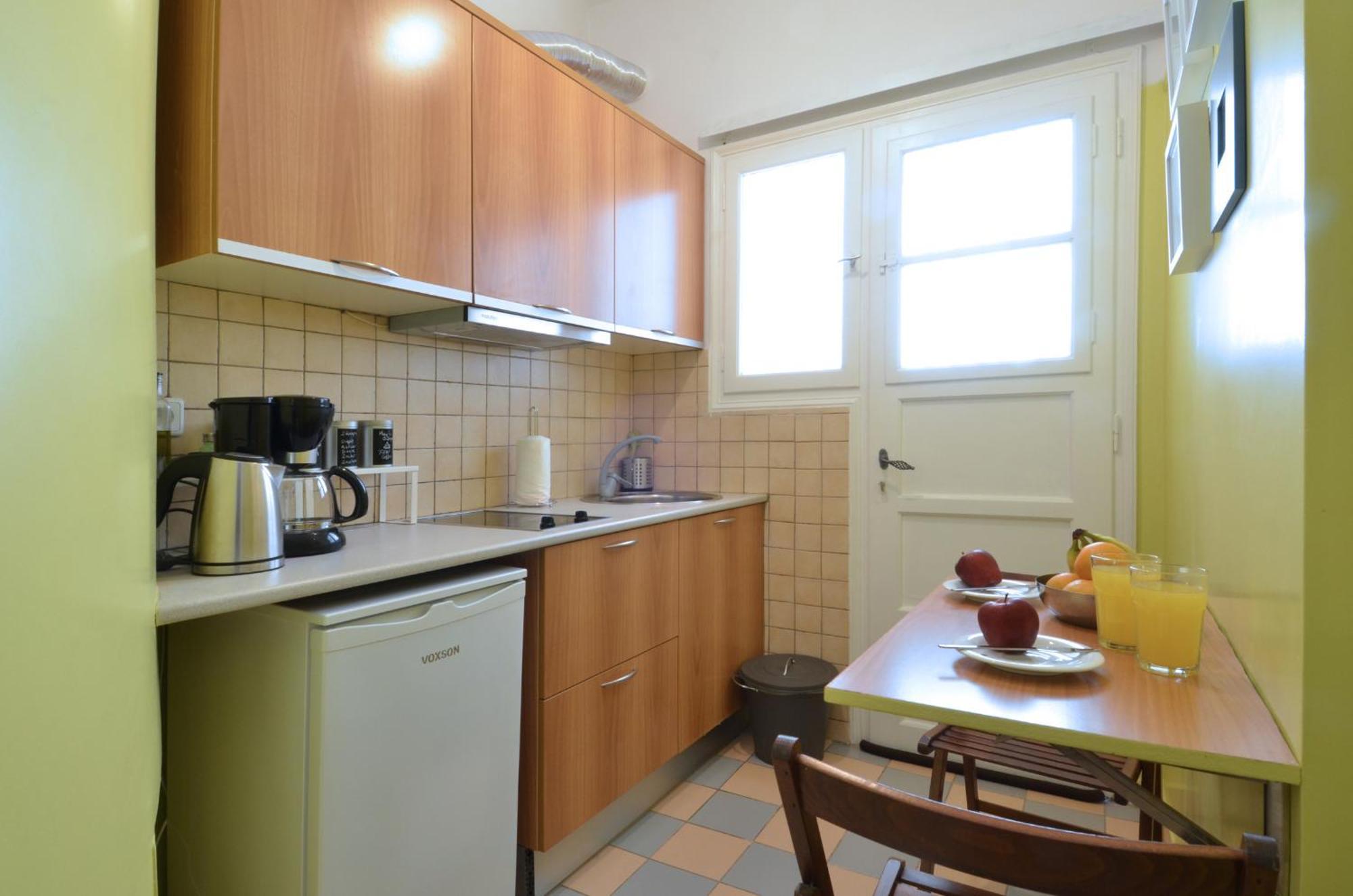 Cozy And Cute Apartment At Kolonaki Athens Exterior photo